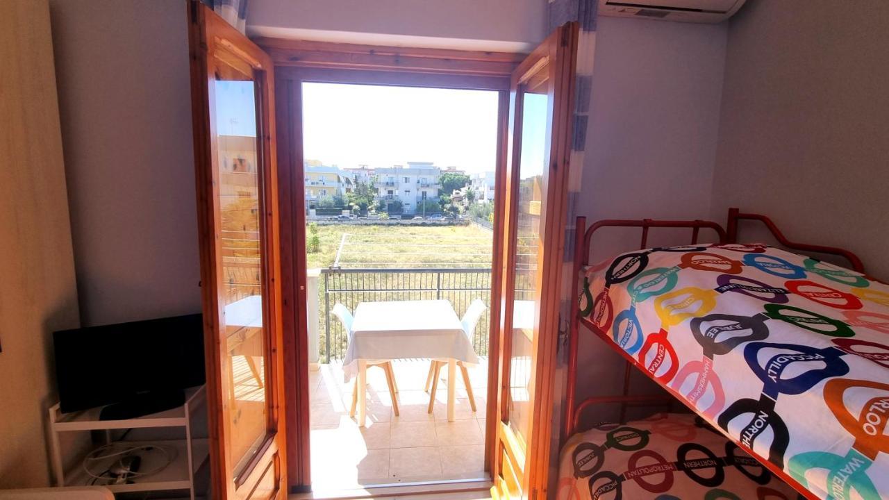Casa Vacanze Cristoforo Colombo Holiday Trani Exteriör bild