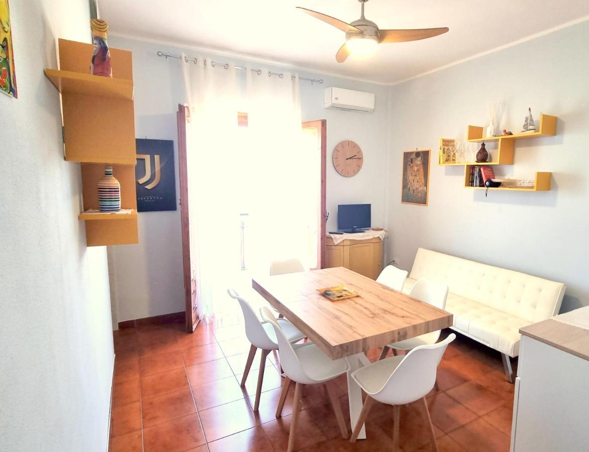 Casa Vacanze Cristoforo Colombo Holiday Trani Exteriör bild