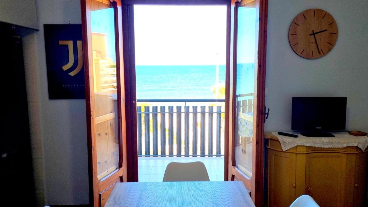 Casa Vacanze Cristoforo Colombo Holiday Trani Exteriör bild