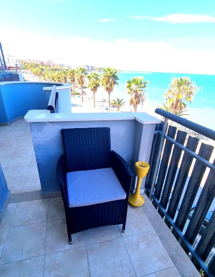 Casa Vacanze Cristoforo Colombo Holiday Trani Exteriör bild
