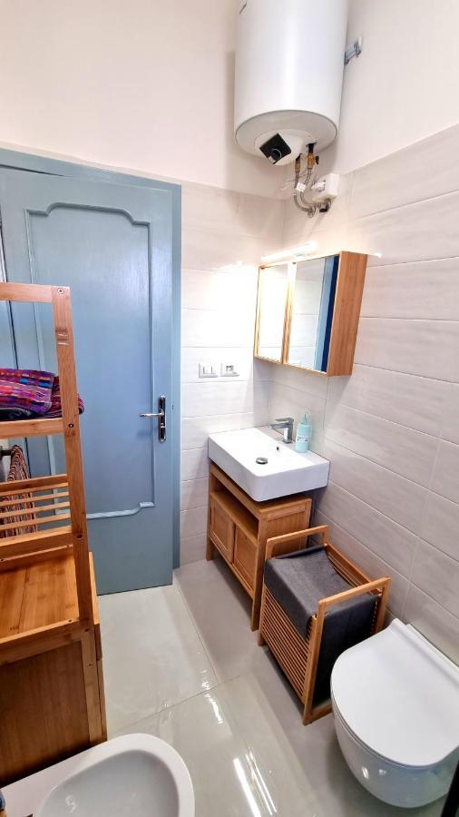 Casa Vacanze Cristoforo Colombo Holiday Trani Exteriör bild